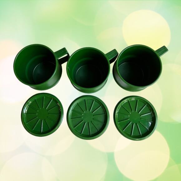 Vintage Tupperware Green Dove Mug Coaster Plates Set Holiday RARE 11pc Set - Picture 4 of 10